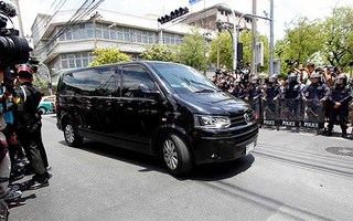 Quân đội bắt cựu thủ tướng Yingluck