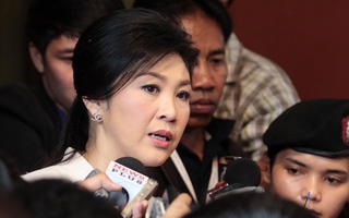 Bà Yingluck: "Tôi sẽ tiếp tục nắm quyền!"