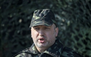 Quân đội Ukraine được báo động, sẵn sàng chiến đấu
