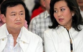 Đi mua sắm, vợ cũ ông Thaksin bị người biểu tình rượt đuổi