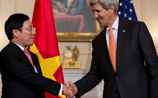 Mỹ dỡ bỏ một phần cấm vận vũ khí với Việt Nam