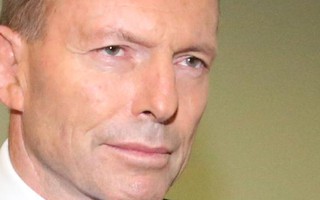 Ông Tony Abbott lên tiếng