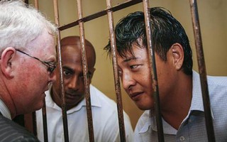 Indonesia: Tử tù người Úc cưới vợ trước giờ hành quyết