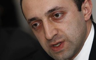 Bảy bộ trưởng từ chức, chính phủ Georgia tan rã
