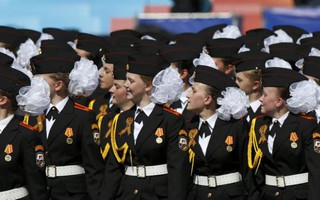 Những bông hồng xinh đẹp trong lễ duyệt binh Nga