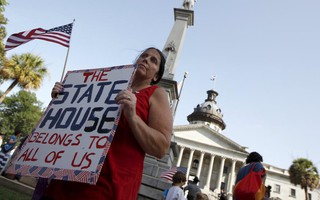Tiểu bang Mỹ “đốn hạ” cờ Confederate