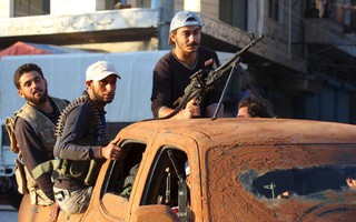 Phiến quân Syria giao vũ khí được Mỹ trang bị cho Al-Qaeda
