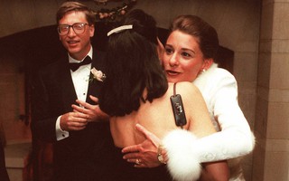 Bill Gates bị vợ từ chối ngay lần đầu hẹn hò