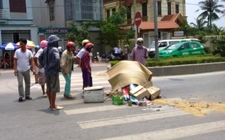 Tông vào đuôi xe tải, nam thanh niên tử vong tại chỗ