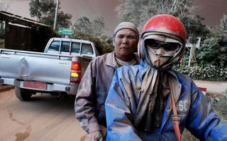 Indonesia: Núi lửa phun trào dữ dội, hàng ngàn người sơ tán