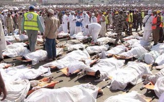 Giẫm đạp bên ngoài Thánh địa Mecca, 717 người thiệt mạng