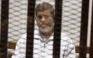 Ông Morsi nhận án tử, 3 thẩm phán bị bắn chết