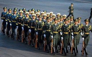 Mỹ hoãn mở rộng trao đổi quân sự với Trung Quốc