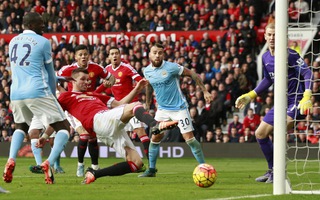 Thất vọng với derby Manchester