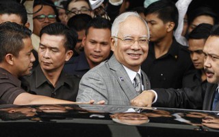 Thủ tướng Malaysia phớt lờ bỏ phiếu tín nhiệm