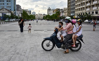 Tai nạn rình rập ở quảng trường đi bộ Nguyễn Huệ