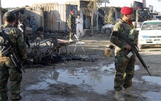 Taliban thảm sát hàng chục người tại sân bay