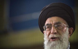 Iran: Mỹ dùng tiền và tình dục xâm nhập Tehran