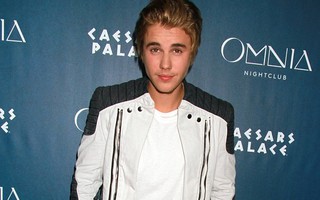 Justin Bieber bị cựu hàng xóm kiện đòi 1 triệu USD