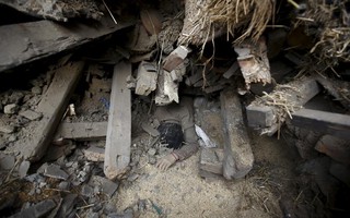 Nepal chưa yên, Ấn Độ động đất