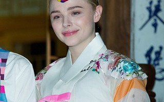 Sao trẻ Chloe Moretz duyên dáng trong Hanbok Hàn Quốc