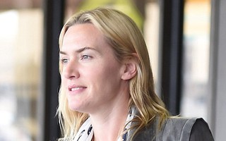 Kate Winslet tự tin khoe mặt mộc