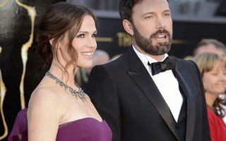 Ben Affleck phủ nhận ly hôn vì mê mẩn Margot Robbie