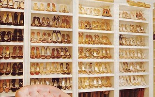 Ngắm tủ giày “khủng” của diva Mariah Carey