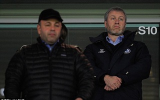 Abramovich tổ chức bỏ phiếu để sa thải Mourinho