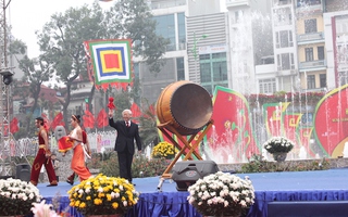 Tổng Bí thư đánh trống khai mạc Hội báo Xuân Ất Mùi 2015