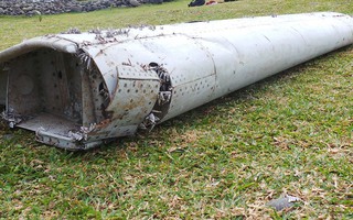 Mảnh vỡ máy bay mất tích MH370 ở Maldives không phải "hàng thật"?
