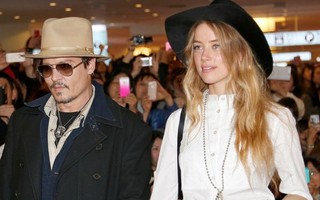 Vợ “cướp biển” Johnny Depp đối mặt tội buôn lậu chó