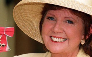 Nghệ sĩ Cilla Black qua đời ở tuổi 72