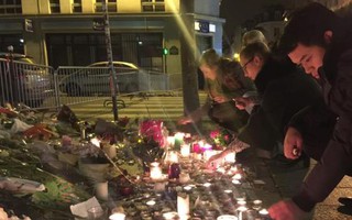 Người Việt ghi nhận tưởng niệm nạn nhân vụ khủng bố tại Paris