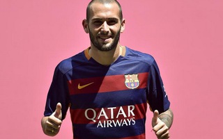 Ngán Vidal, Barcelona vẫn ký hợp đồng với… Vidal