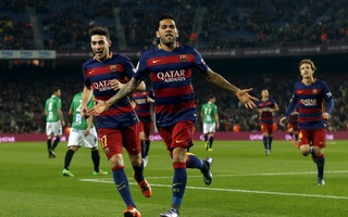 Barcelona thắng to, Real Madrid lo… bị loại