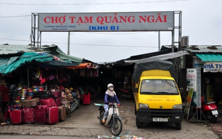 Chậm xây chợ, tiểu thương khốn khó