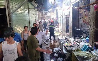 Vụ cháy chợ Phùng Khoang: Chồng chết, 3 mẹ con bỏng nặng