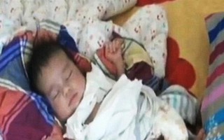 Trung Quốc: Bán con trai mới sinh giá 7.000 USD