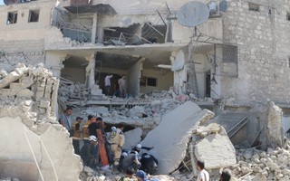 Chính phủ Syria ném bom thùng giết hơn 71 thường dân