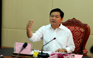 Bộ trưởng Đinh La Thăng đề xuất dừng thu phí xe máy
