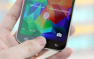 Galaxy S5 dễ dàng bị đánh cắp dấu vân tay