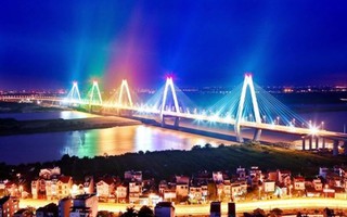 Hà Nội: Đề xuất bắn pháo hoa trên cầu Nhật Tân dịp Tết âm lịch