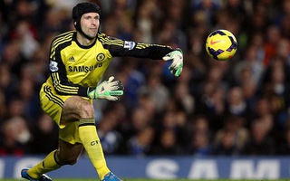 Thủ thành Petr Cech phủ nhận việc ký hợp đồng với Arsenal