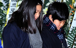 Cha mẹ tự sát, các con Choi Jin Sil không nguôi thương tổn