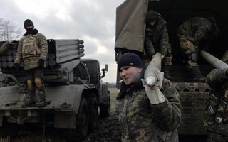 Quân đội Ukraine phản công trước giờ đàm phán hòa bình