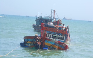 Hỗ trợ 11 ngư dân bị tàu nước ngoài đâm chìm ở Hoàng Sa