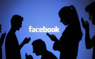 Người dùng Facebook dở khóc dở cười vì bị hack và đổi tên