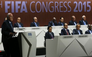 Cựu phó chủ tịch FIFA nộp 10 triệu USD để được tại ngoại