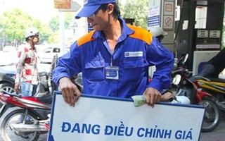 Giá xăng có thể giảm 700-800 đồng/lít